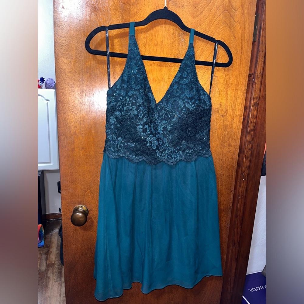 Short above knee length dress good condition size 7 green